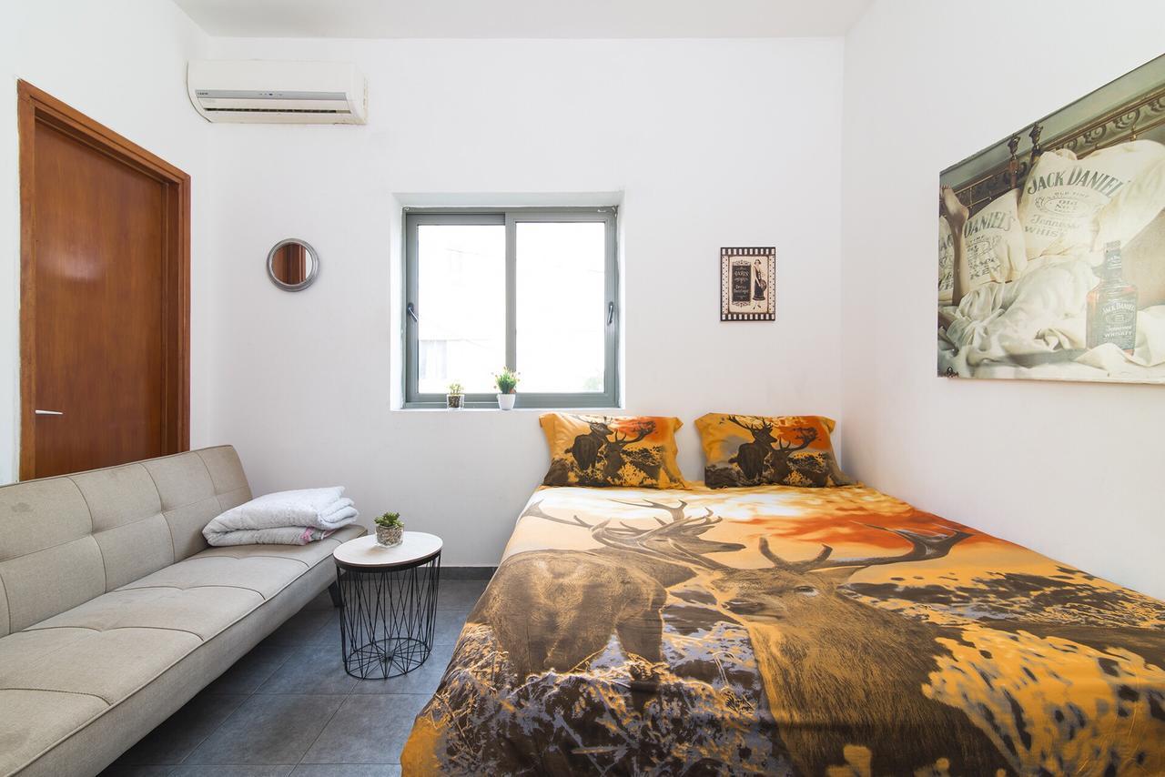 Sapir Hostel (Adults Only) Tel Aviv Esterno foto