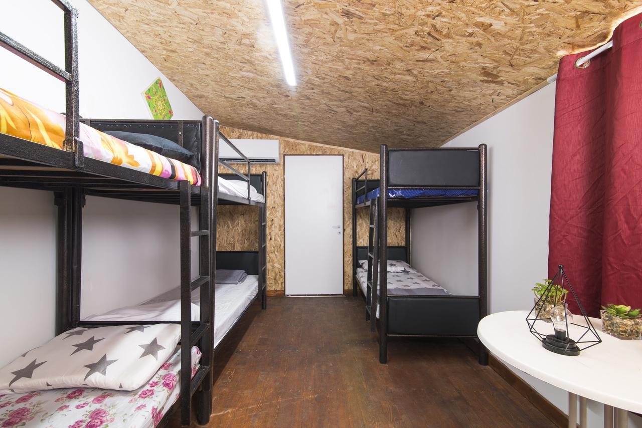 Sapir Hostel (Adults Only) Tel Aviv Esterno foto