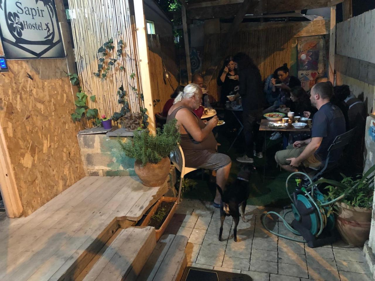 Sapir Hostel (Adults Only) Tel Aviv Esterno foto