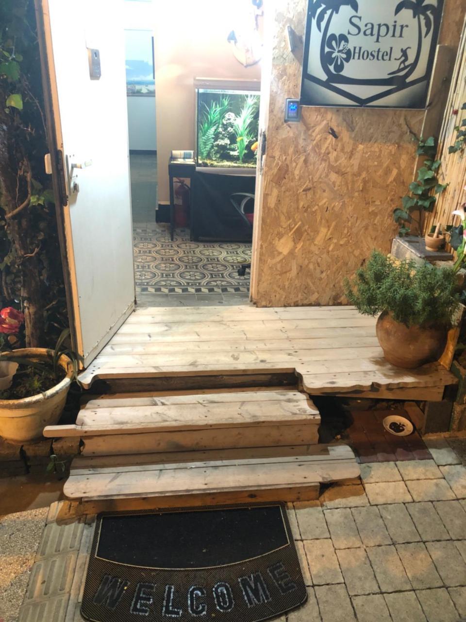 Sapir Hostel (Adults Only) Tel Aviv Esterno foto