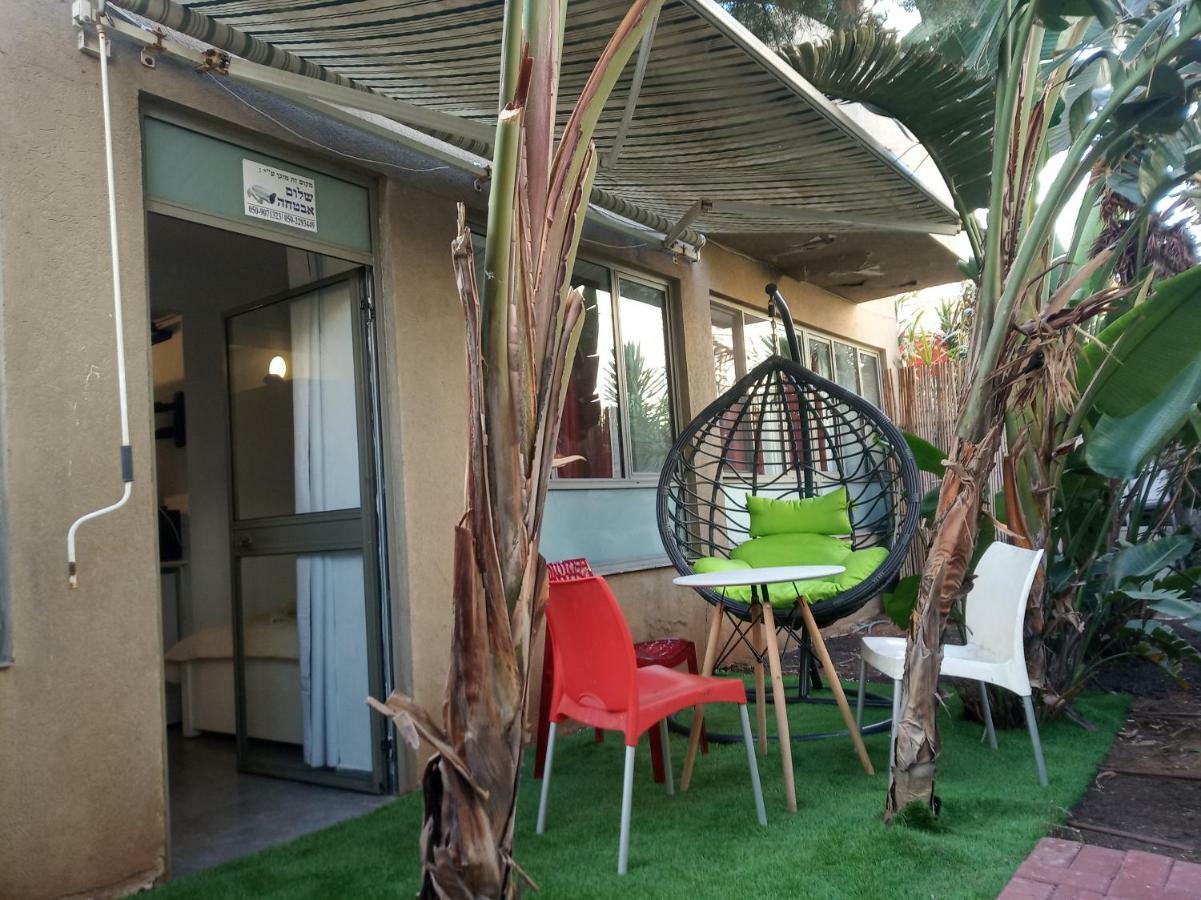 Sapir Hostel (Adults Only) Tel Aviv Esterno foto